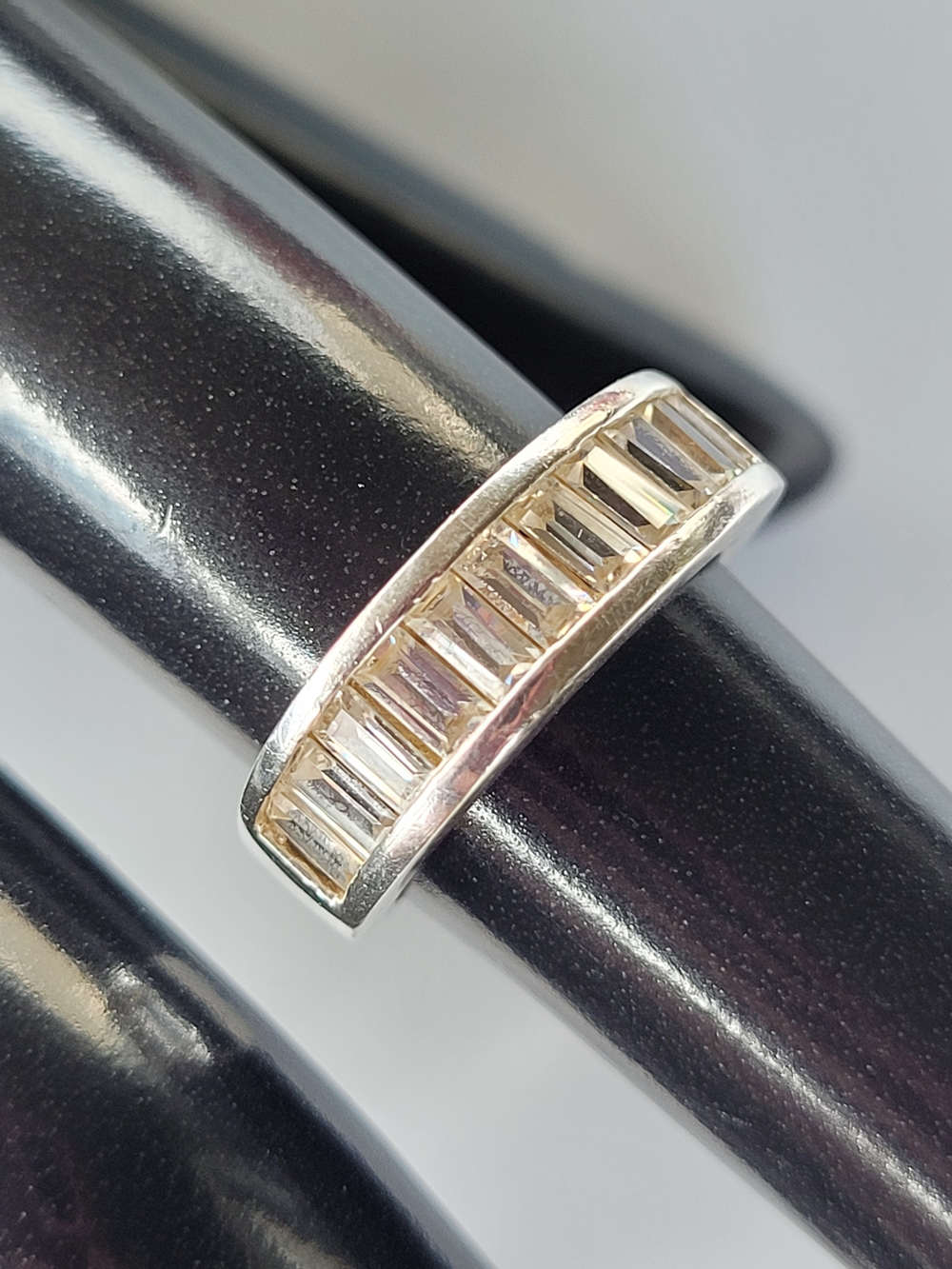 Vintage NV Stamped Sterling Silver Channel Ring - Size US 5.25 / 5.5